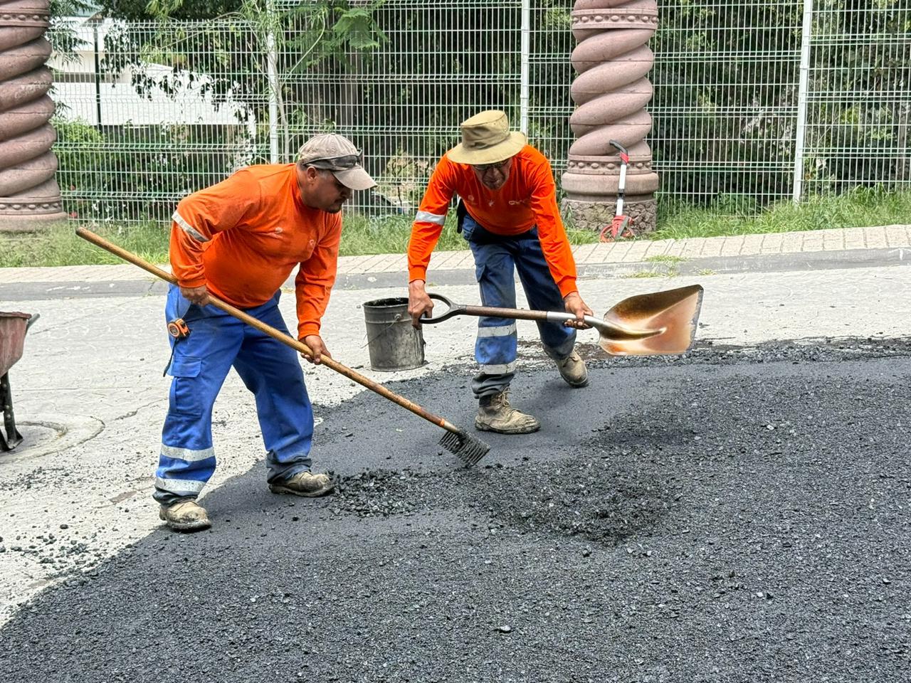 Imagen de Se han atendido 12 mil 842 baches en lo que va de la administración: Felifer Macías 4