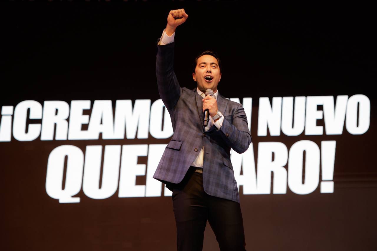 WhatsApp Image 2025-10-13 at 10.34.45 AM Imagen de Presenta Felifer Macías: Una mirada al futuro de Querétaro 14