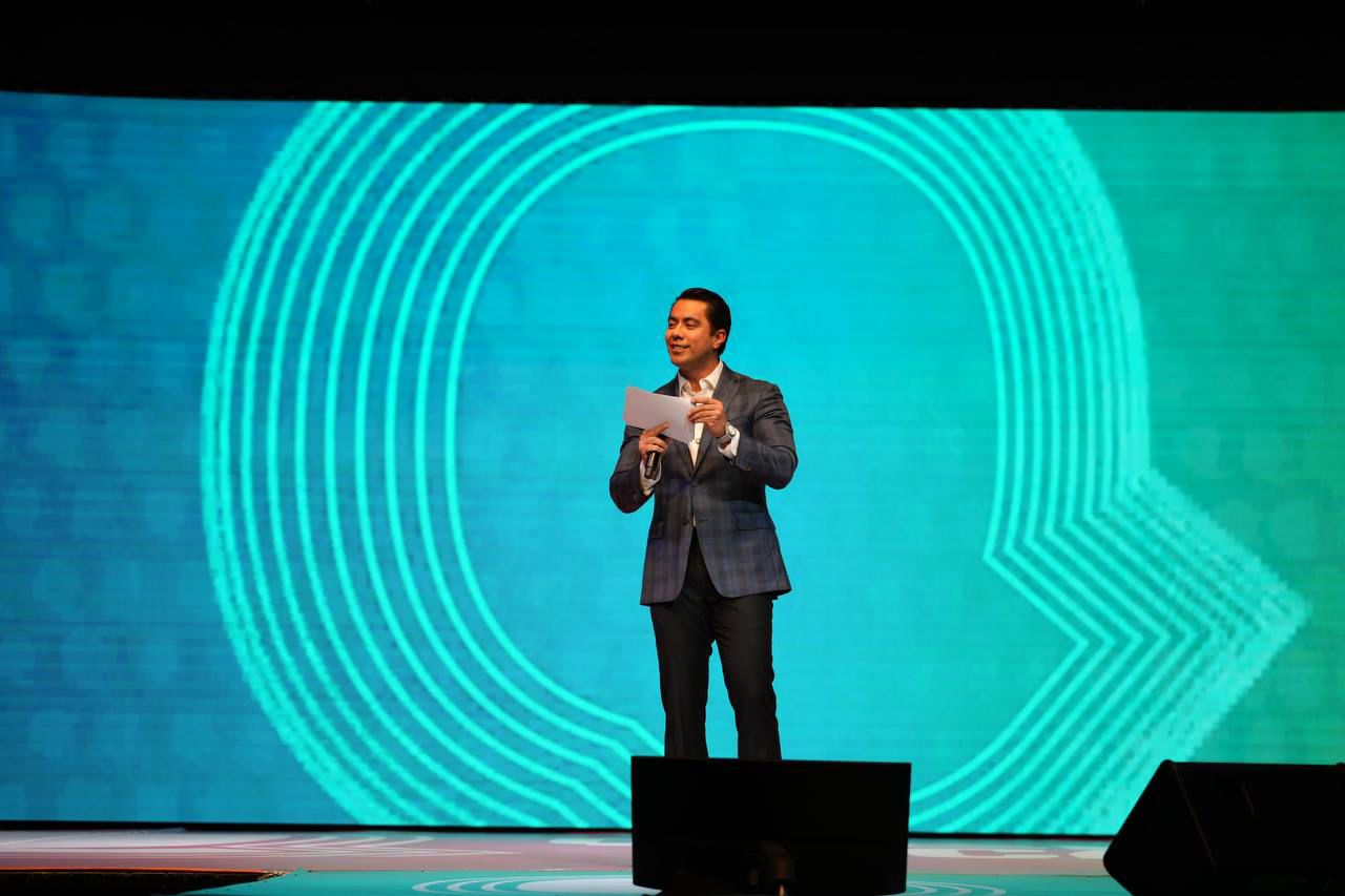 WhatsApp Image 2025-10-13 at 10.34.45 AM(3) Imagen de Presenta Felifer Macías: Una mirada al futuro de Querétaro 17