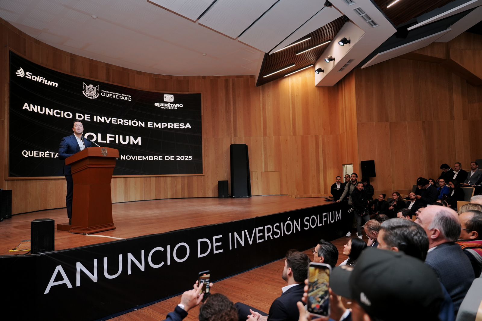Imagen de Participa Felifer Macías en inversión que impulsa la innovación energética en Querétaro 4