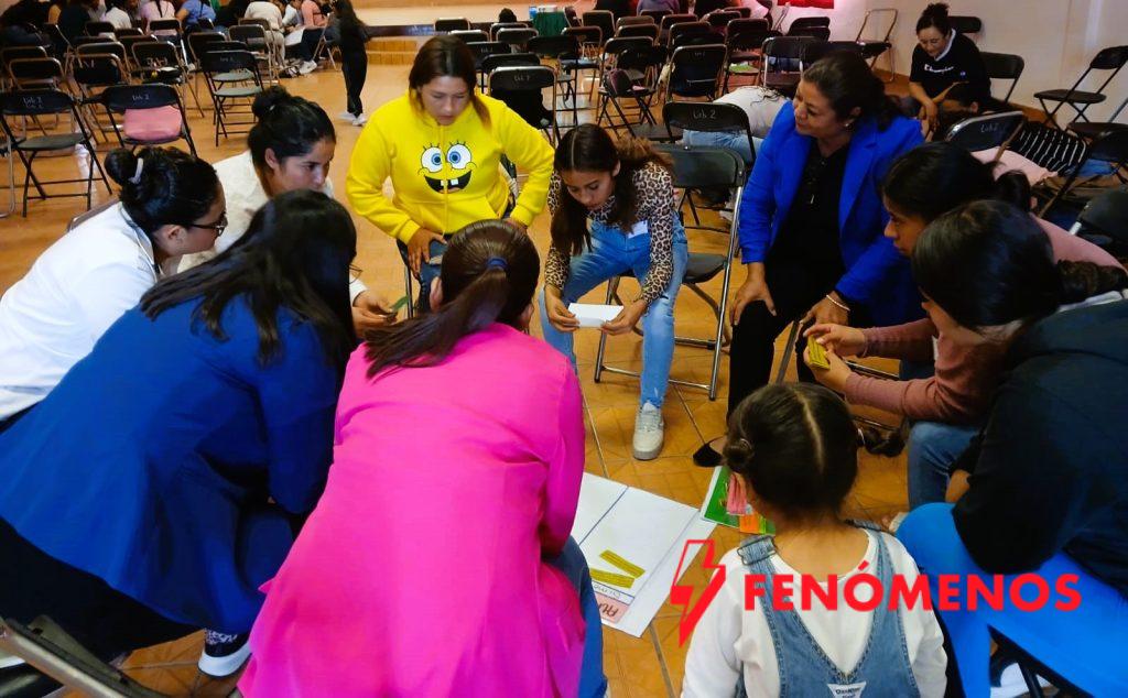 Madres y padres de familia se comprometen con la mejora continua de los centros escolares