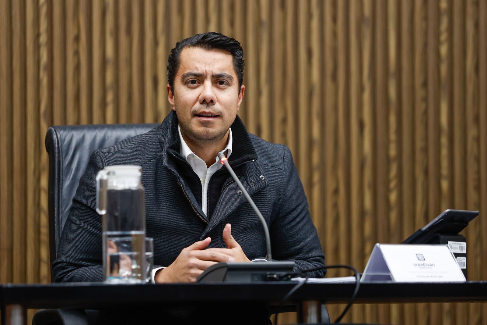 Imagen de Aprueba el Ayuntamiento de Querétaro reformar diversas disposiciones del reglamento para el Funcionamiento de Establecimientos Mercantiles 4