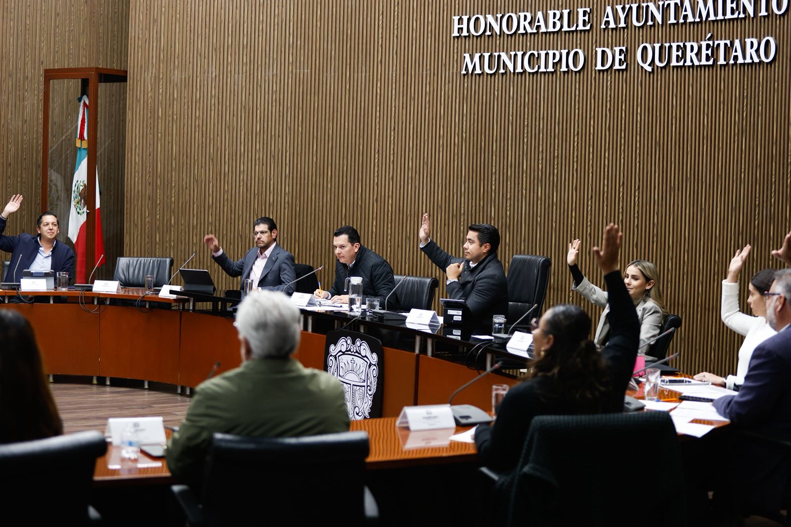 Imagen de Aprueba el Ayuntamiento de Querétaro reformar diversas disposiciones del reglamento para el Funcionamiento de Establecimientos Mercantiles 2