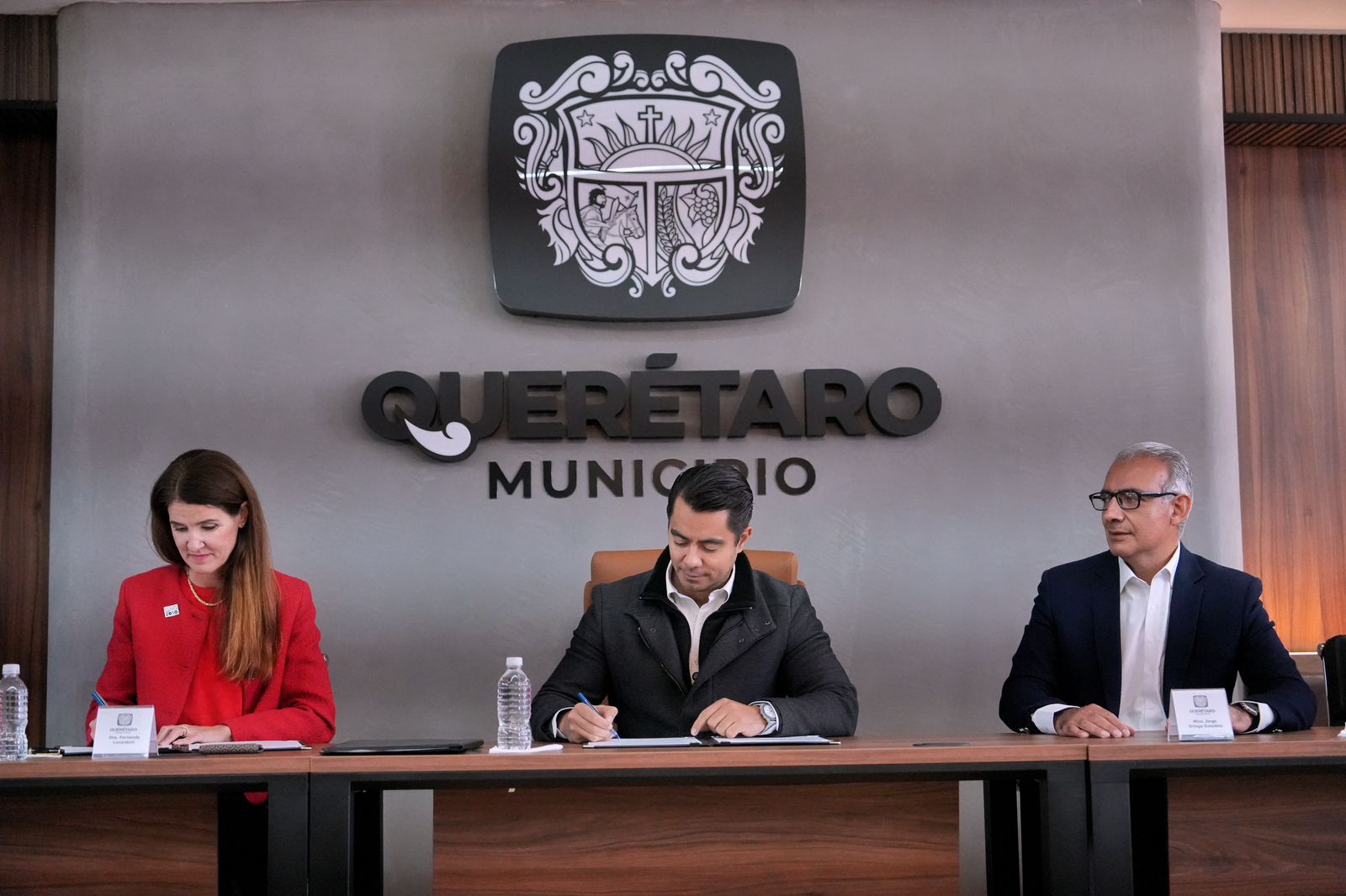 WhatsApp Image 2025-11-12 at 11.56.14 AM(5) Imagen de Firma Felifer Macías carta de intención con ONU-Habitat para fortalecer espacios públicos desde la primera infancia 8