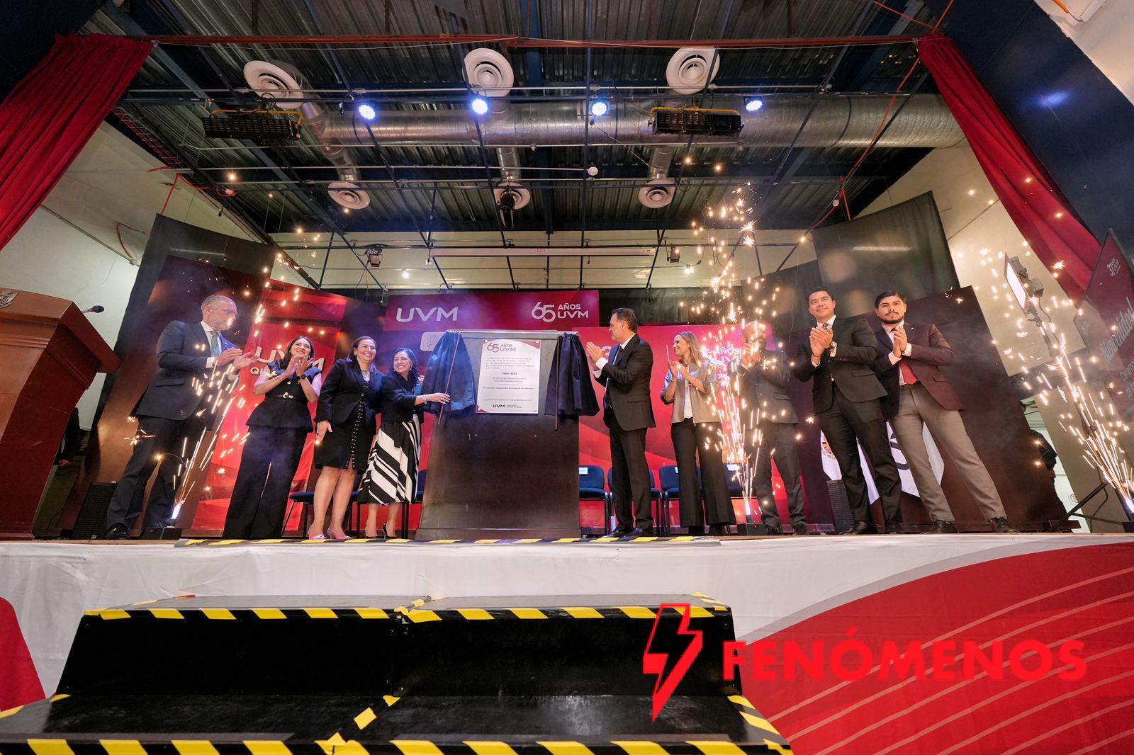 Acude Felifer Macías al 65° Aniversario de la UVM y 37° Aniversario del Campus Querétaro