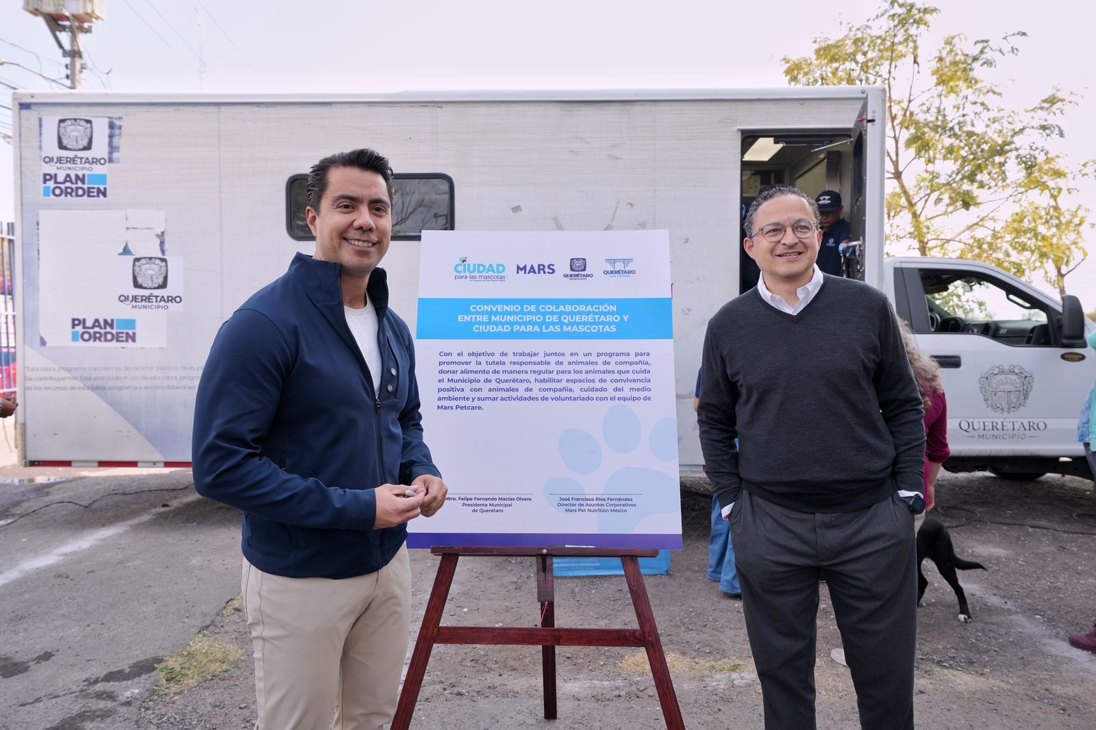 Imagen de Firma Felifer Macías convenio de colaboración entre el municipio de Querétaro y Mars Petcare México 13