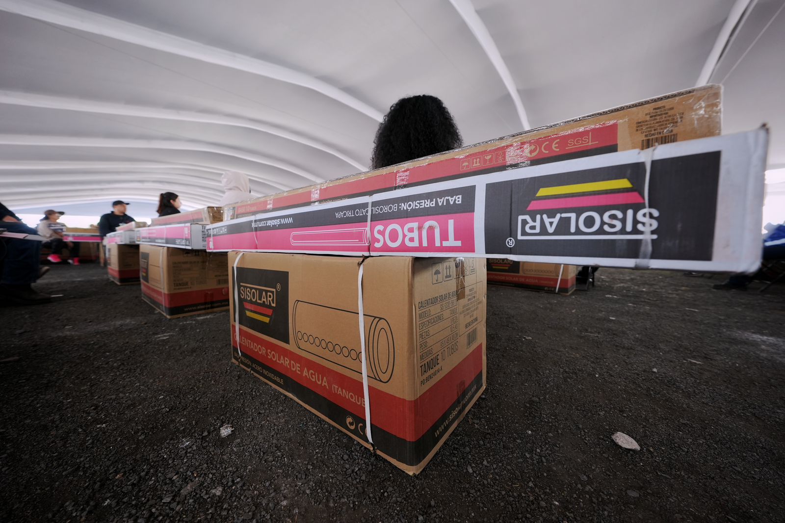 WhatsApp Image 2025-11-26 at 4.45.25 PM(1) Imagen de Entrega Felifer Macías calentadores solares del programa “Tu Vivienda en Acción” 2