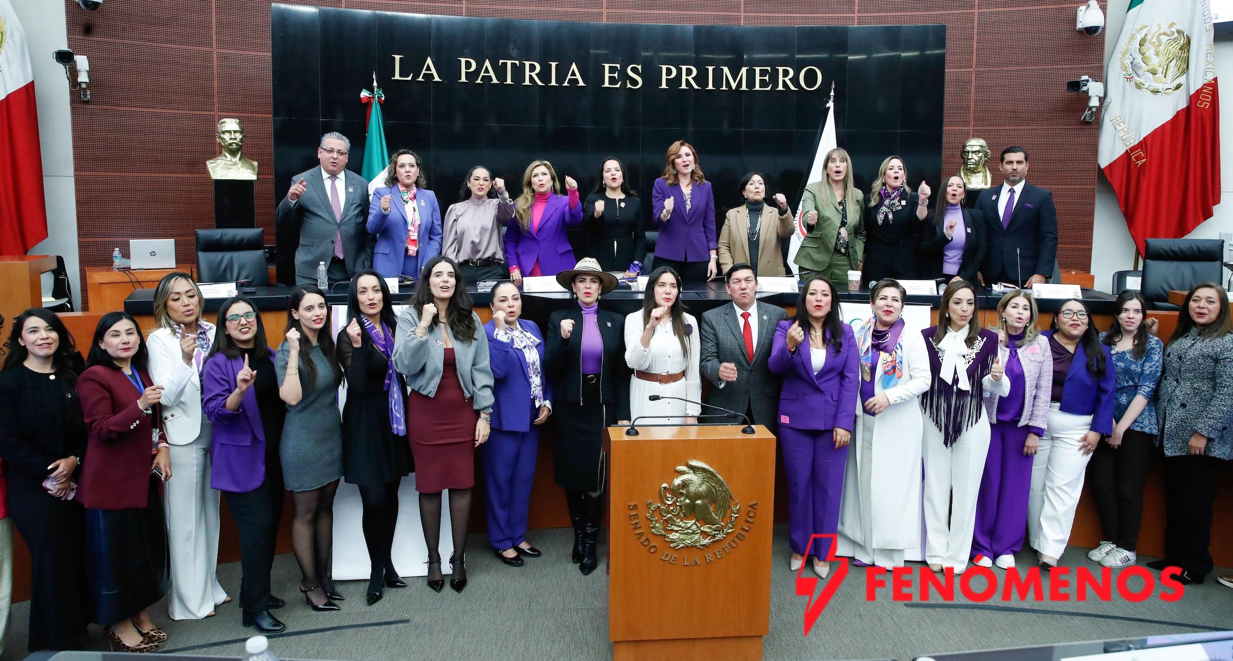 Firman en el Senado minuta de Colectiva 50+1 para empoderamiento de las mujeres en Tamaulipas