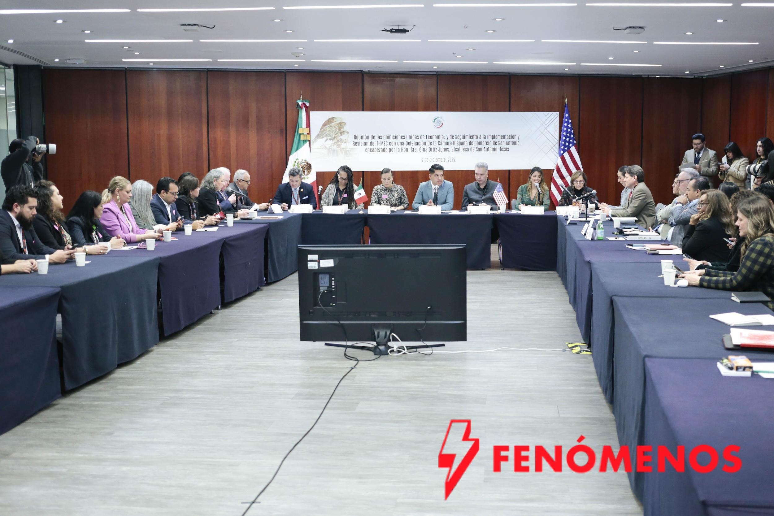 Comisiones del Senado se reúnen con representantes de la Cámara de Comercio Hispana de San Antonio