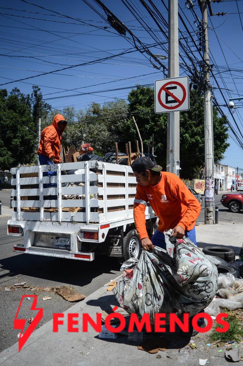 WhatsApp Image 2025-11-27 at 2.59.51 PM(2) Imagen de Llama Felifer Macías a mantener una ciudad limpia y en orden 15