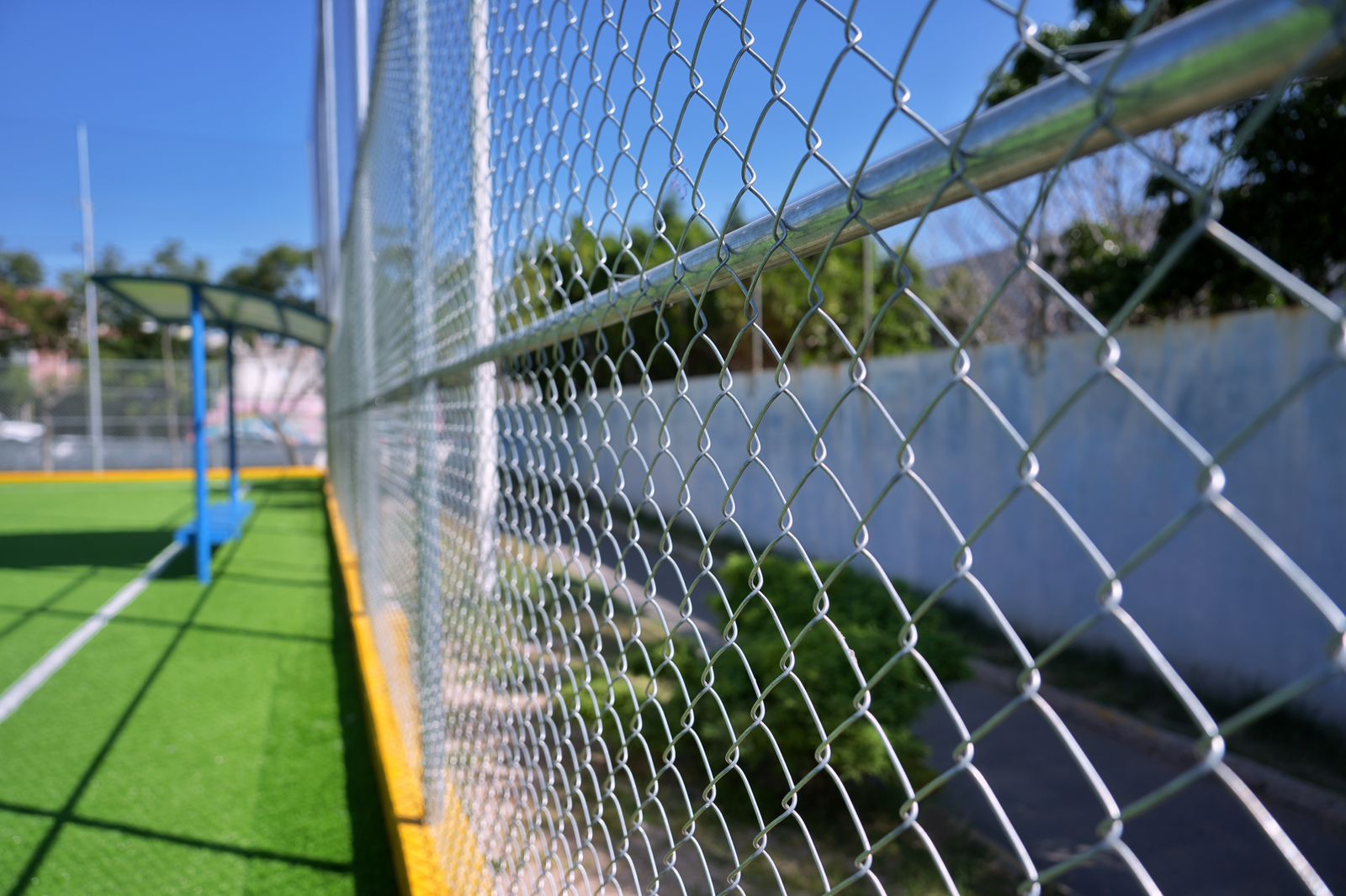 WhatsApp Image 2025-11-28 at 6.50.25 PM(2) Imagen de Entrega Felifer Macías rehabilitación de la cancha de futbol de la Unidad Deportiva Belén 6