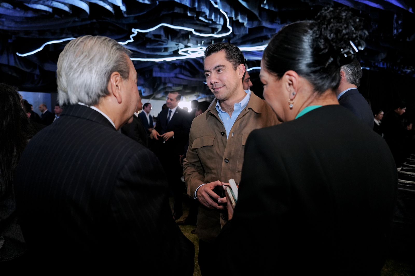 Imagen de Asiste Felifer Macías a la entrega de estímulos a personal de la Fiscalía General del Estado 11