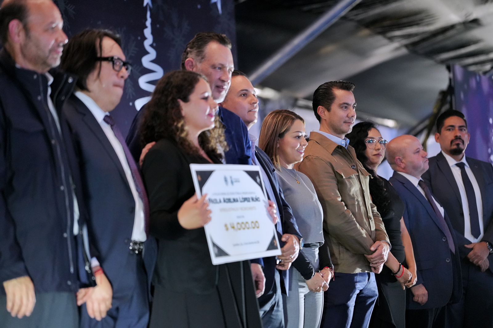 Imagen de Asiste Felifer Macías a la entrega de estímulos a personal de la Fiscalía General del Estado 10