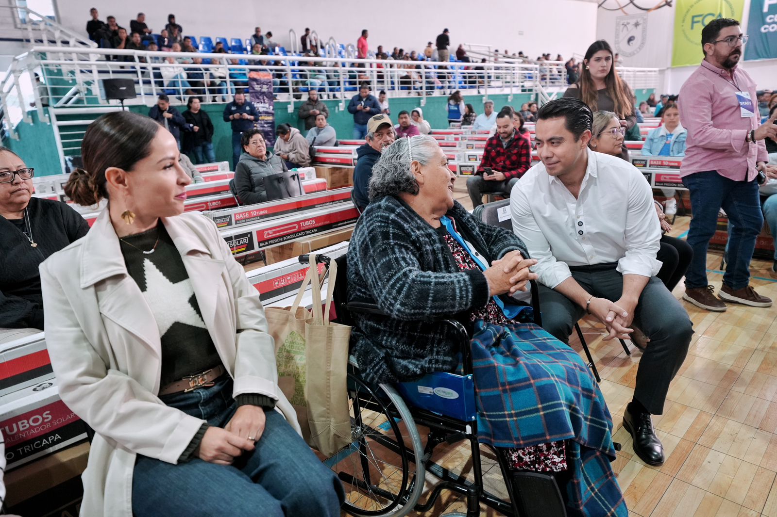 WhatsApp Image 2025-12-09 at 3.49.18 PM(3) Imagen de Felifer Macías alcanza la meta: 8 mil calentadores solares para fortalecer la economía familiar 13