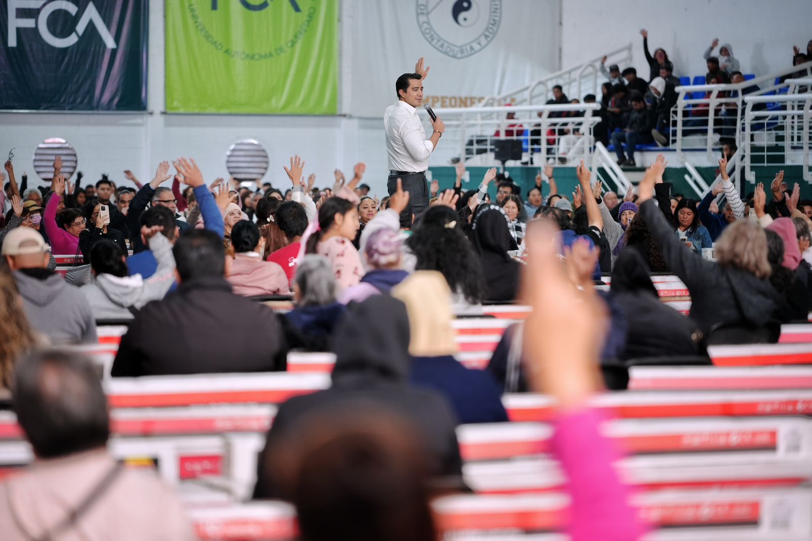 WhatsApp Image 2025-12-09 at 3.49.18 PM(6) Imagen de Felifer Macías alcanza la meta: 8 mil calentadores solares para fortalecer la economía familiar 16