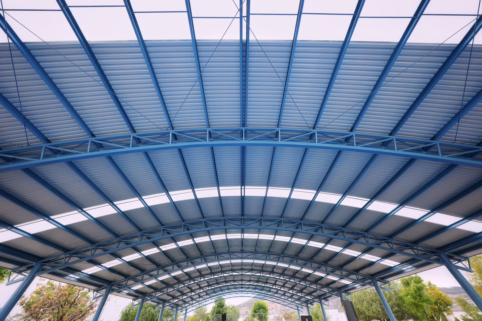 Imagen de Felifer Macías entrega techumbre en cancha deportiva de Viñedos 3