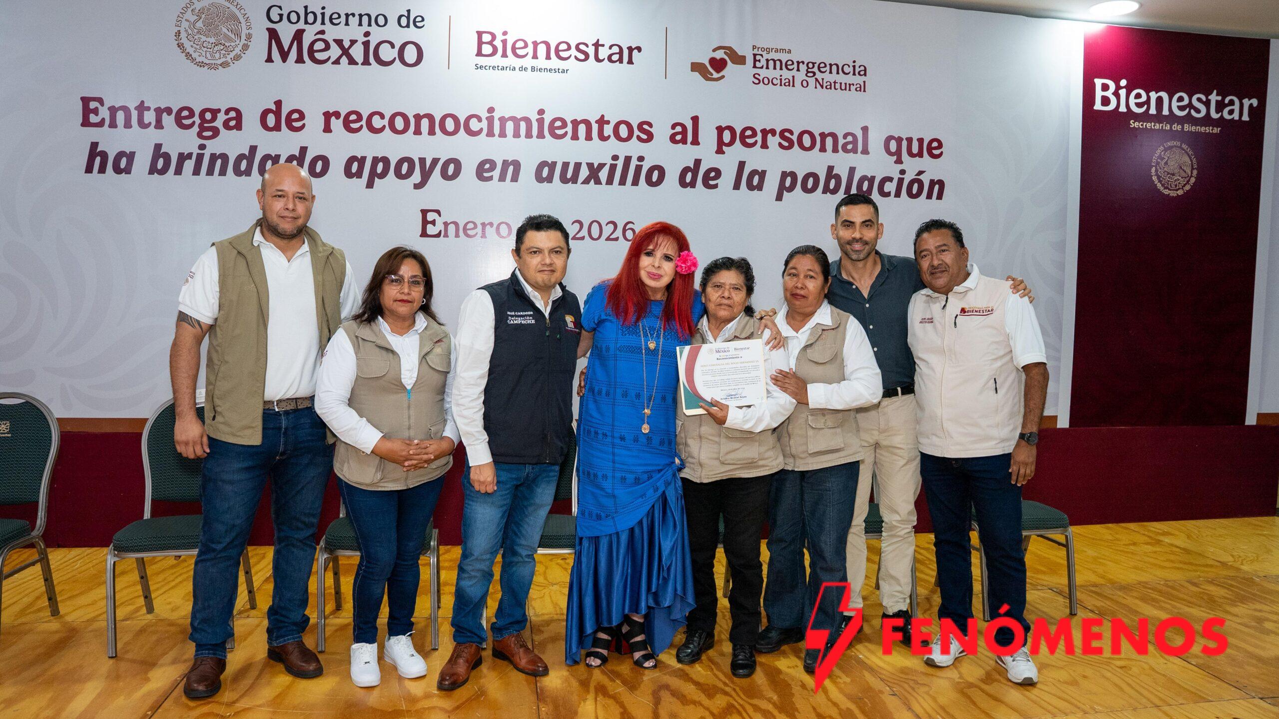 EN EMOTIVO EVENTO LA GOBERNADORA, LAYDA SANSORES SAN ROMÁN, ENTREGÓ RECONOCIMIENTOS A SERVIDORES DE LA NACIÓN POR SU LABOR HUMANITARIA