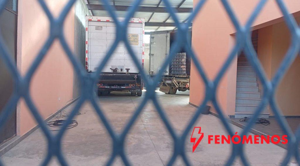 Cateo en Juventino Rosas: aseguran tractocamiones y mercancía