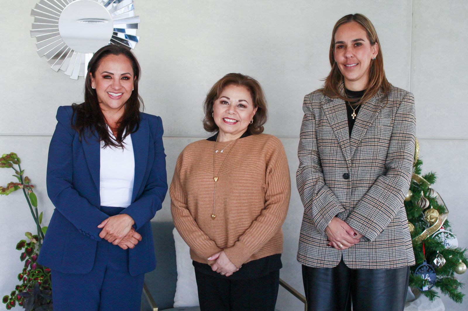 WhatsApp Image 2026-01-06 at 11.35.34 AM Imagen de Gabriela Valencia es la nueva directora del SMDIF 4