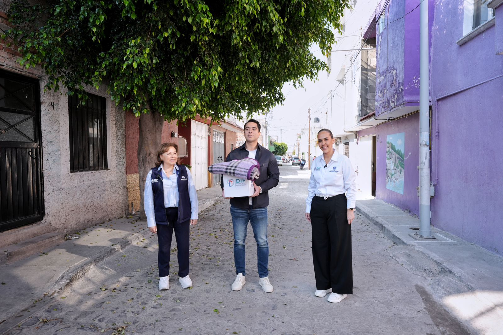 Imagen de Inicia Felifer Macías con Alcalde en tu Calle en las colonias de Querétaro 7