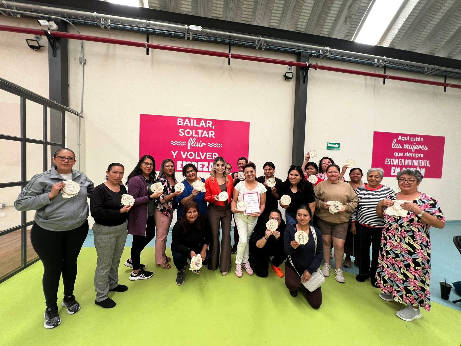 Imagen de Más de 9 mil mujeres fortalecen sus emprendimientos en el Centro de Empoderamiento 6