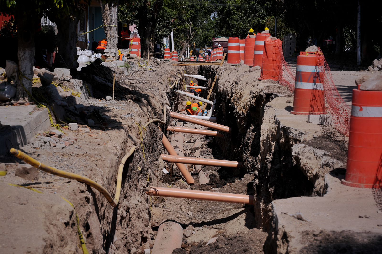 Imagen de Supervisa Felifer Macías obra clave de prevención pluvial en Peñuelas 15