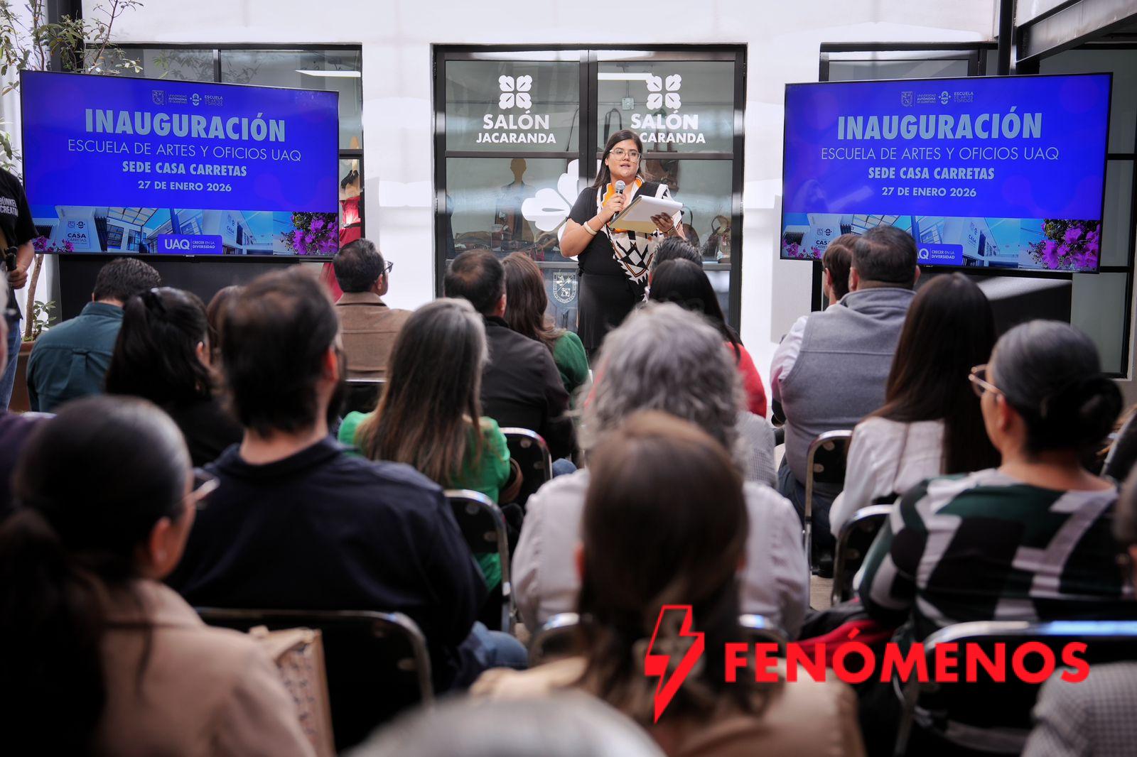 Asiste Felifer Macías a la inauguración de la Escuela de Artes y Oficios de la UAQ