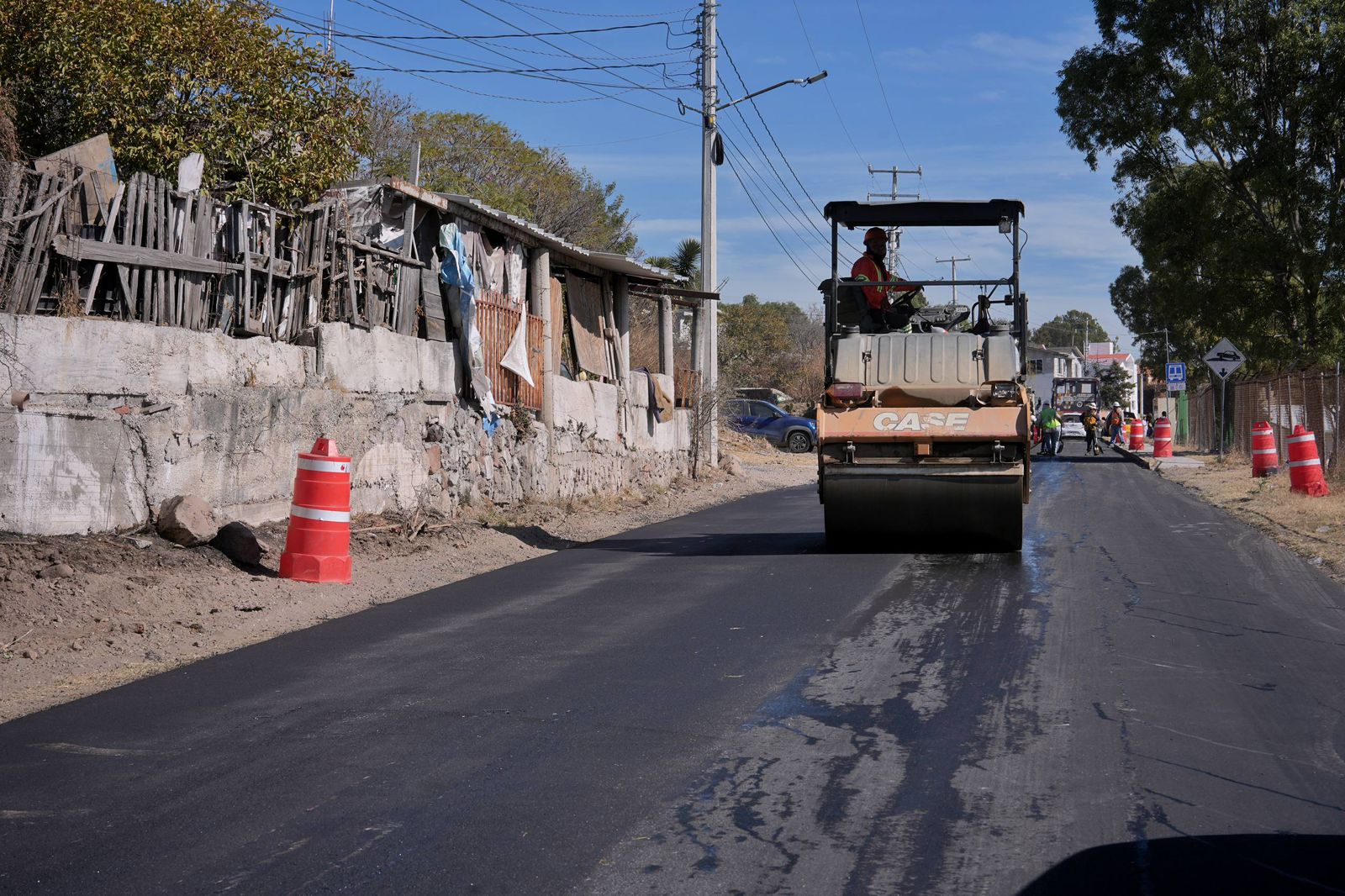 Imagen de Vamos a meter orden en Santa Rosa Jáuregui con caminos dignos: Felifer Macías 9