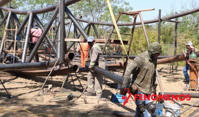 Construye Gobierno de Tamaulipas cubierta sobre concha acústica del parque Siglo XXI en Victoria