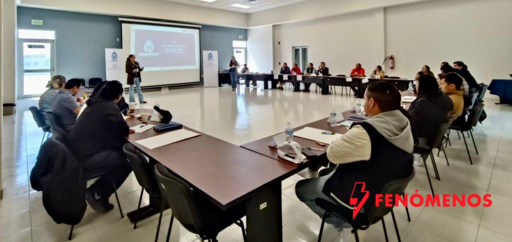 Promueve PEPNNA cultura de adopción responsable con taller en Celaya