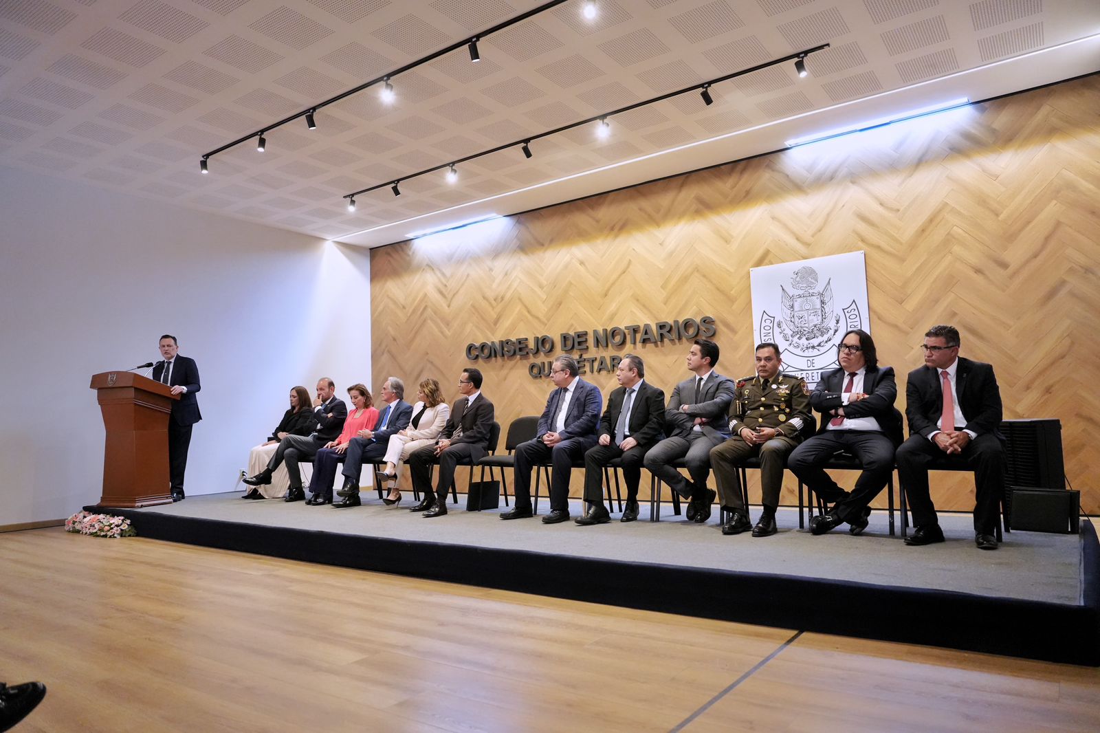 WhatsApp Image 2026-02-16 at 8.34.26 PM (1) Imagen de Asiste Felifer Macías a la toma de Protesta a la Directiva 2026 – 2028 del Consejo de Notarios del Estado de Querétaro 18