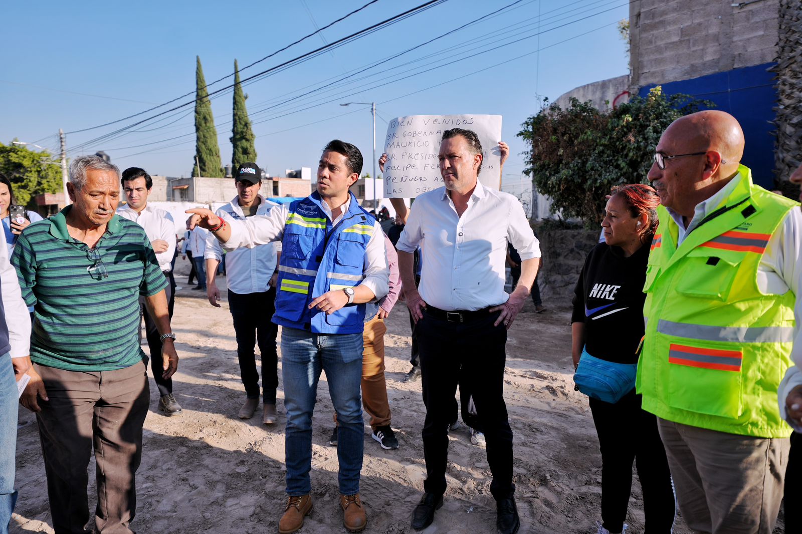 Imagen de Acompaña Felifer Macías al Gobernador a supervisión de obras de control pluvial Menchaca-Peñuelas 10