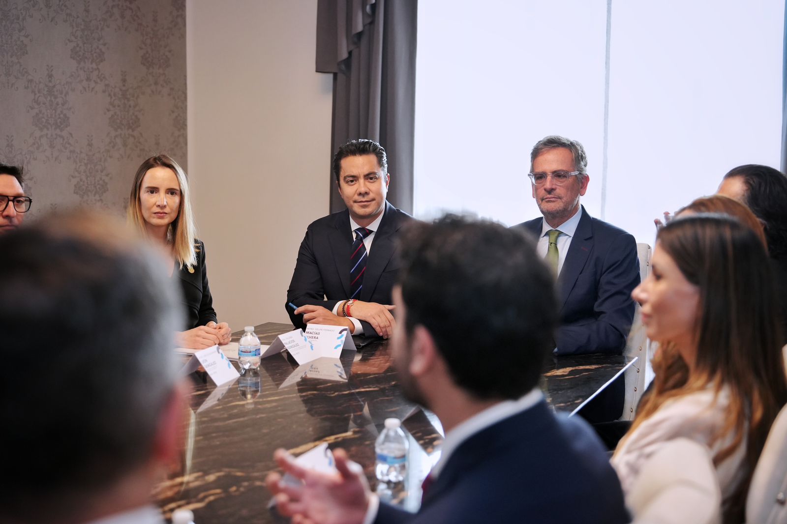 Imagen de Entregan Municipio de Querétaro y Banco Santander México mil becas para fortalecer la educación financiera de jóvenes 8