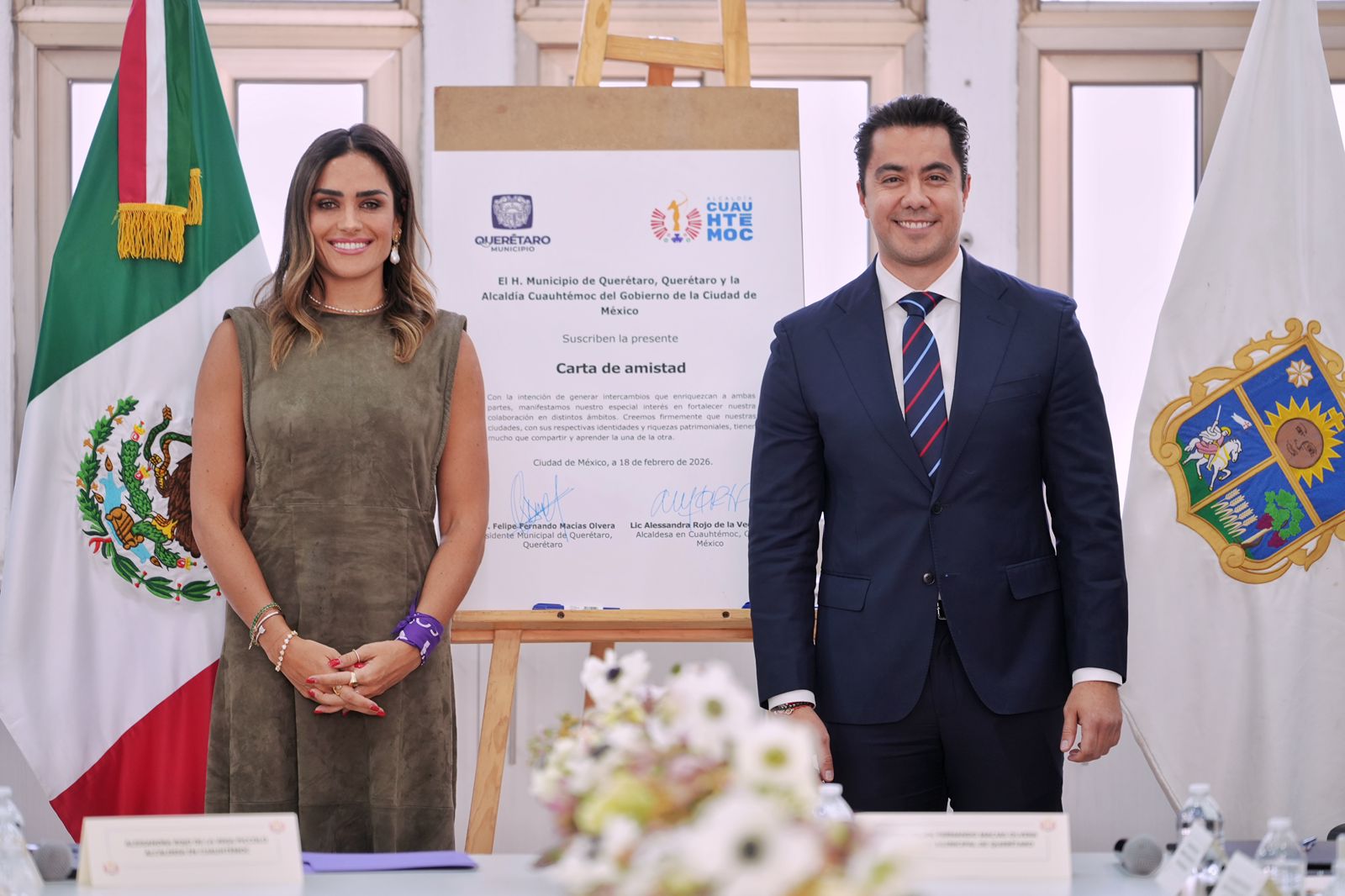 Imagen de Felifer Macías y Alessandra Rojo de la Vega firman acuerdo de amistad entre Querétaro y Cuauhtémoc 3