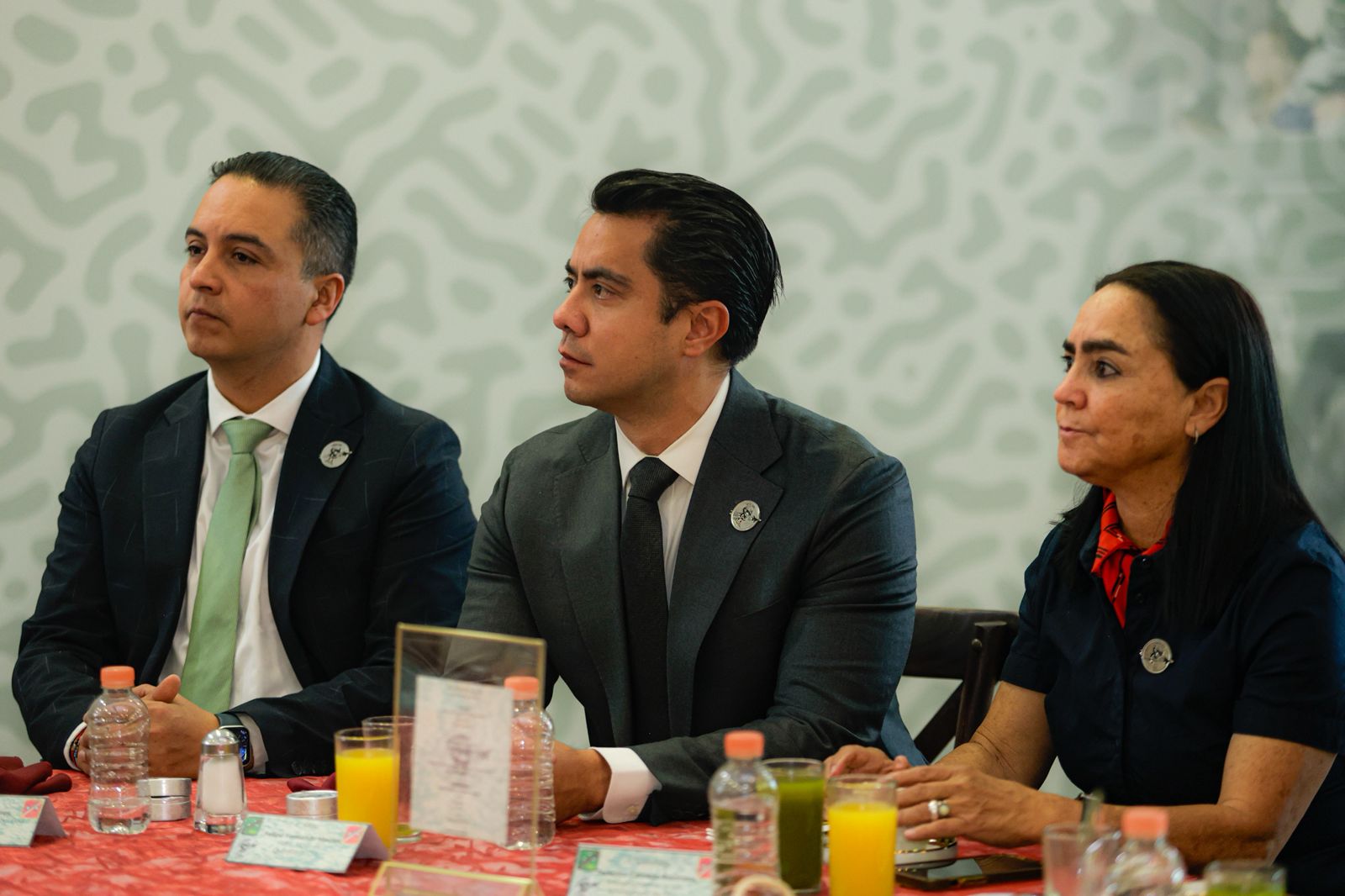 Imagen de Acompaña Felifer Macías al Gobernador en el Desayuno Conmemorativo por el CXIII Aniversario del Ejército Mexicano 6