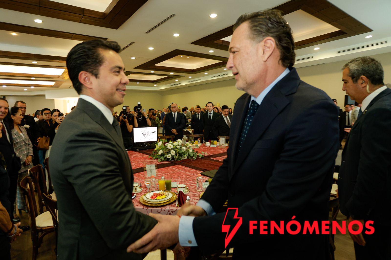 Acompaña Felifer Macías al Gobernador en el Desayuno Conmemorativo por el CXIII Aniversario del Ejército Mexicano