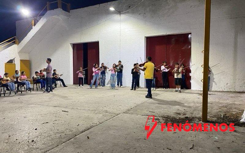 Arranca con nuevos instrumentos el Semillero de Música Huasteca en González