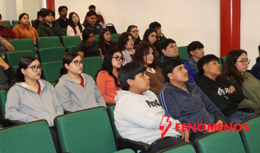 Impulsa UPRR permanencia escolar con becas para 85 estudiantes