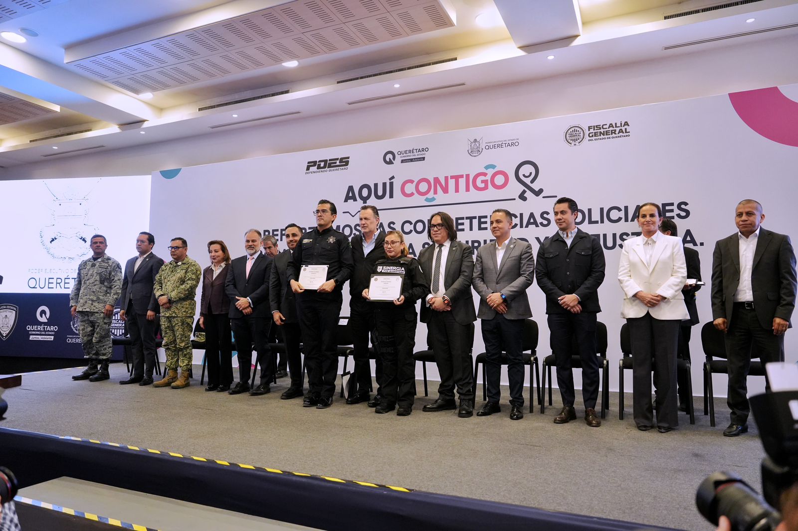 Imagen de Asiste Felifer Macías a la entrega de constancias del Curso de Profesionalización para la Acreditación de Competencias Investigativas 22