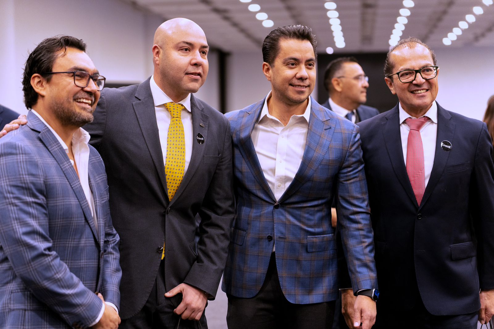 WhatsApp Image 2026-03-02 at 2.12.28 PM Imagen de Acude Felifer Macías a la presentación del distintivo “CONECTAR” para la Búsqueda y Localización de Personas 3