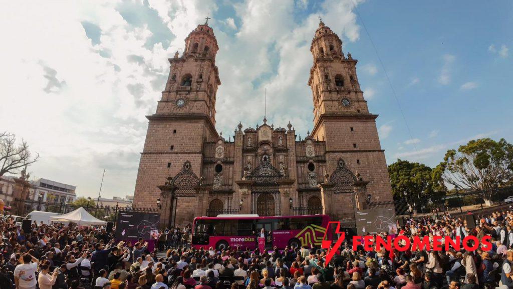 Bedolla presenta el Morebús, nuevo transporte que pone fin a más de 50 años de rezago en movilidad