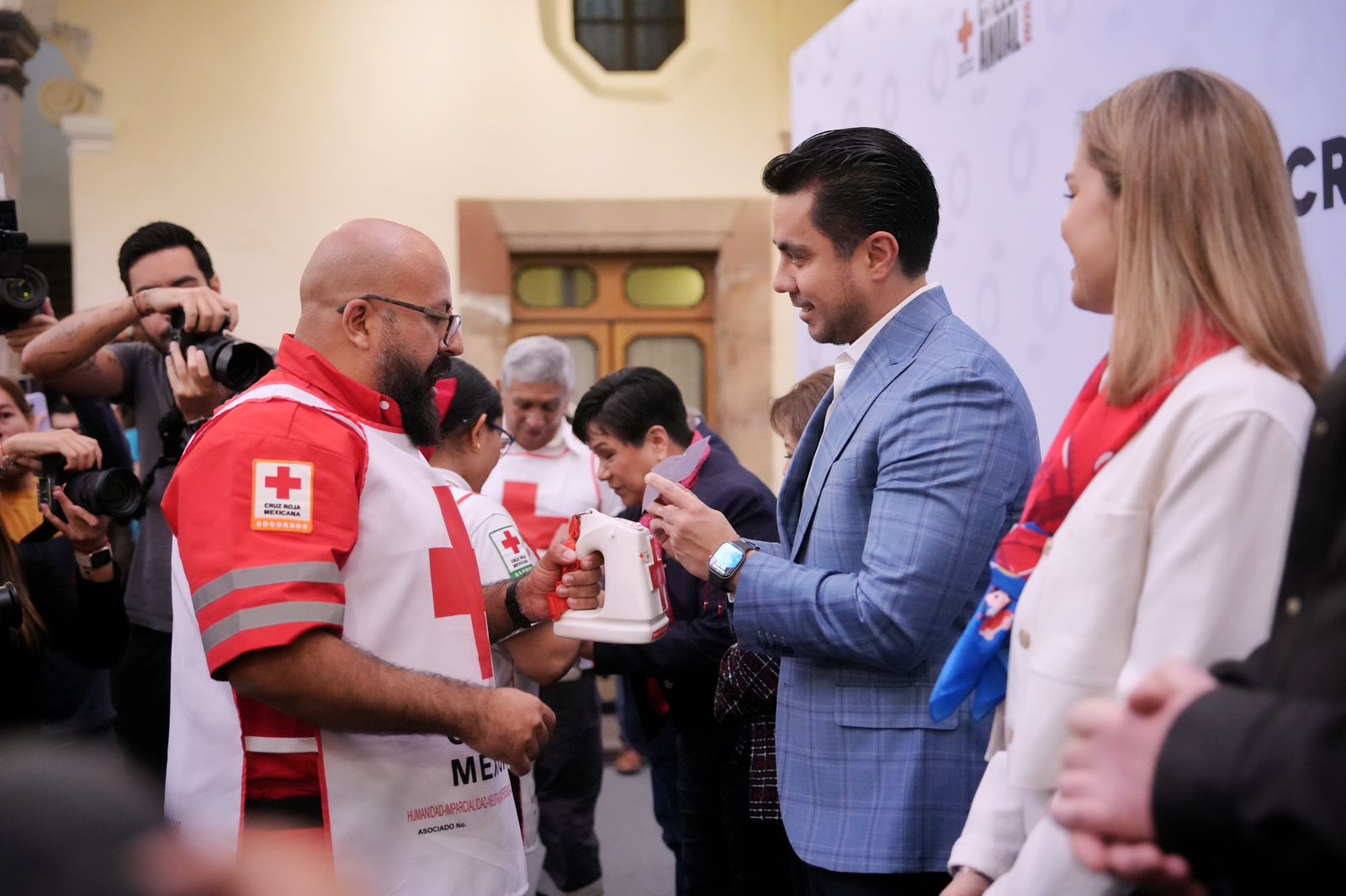 Imagen de Asiste Felifer Macías al arranque de la Colecta Anual 2026, de la Cruz Roja Mexicana Delegación Querétaro 4