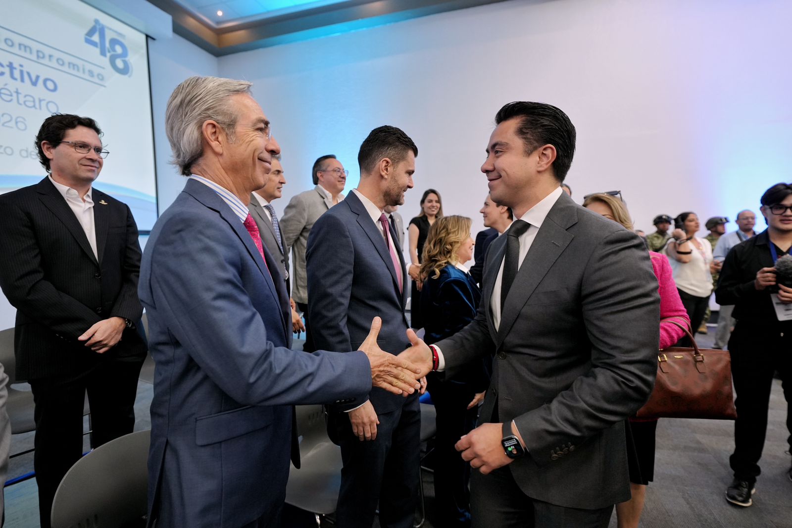 Imagen de Acude Felifer Macías a la toma de protesta del Consejo Directivo de COPARMEX 3