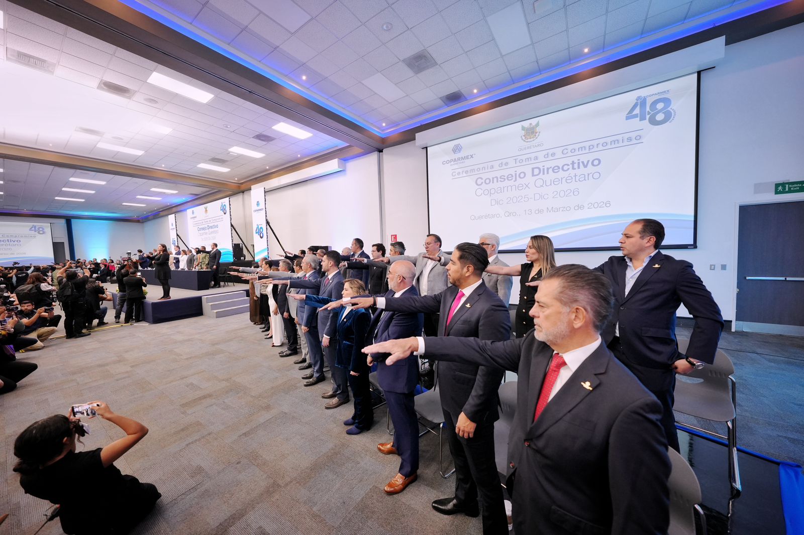 Imagen de Acude Felifer Macías a la toma de protesta del Consejo Directivo de COPARMEX 2