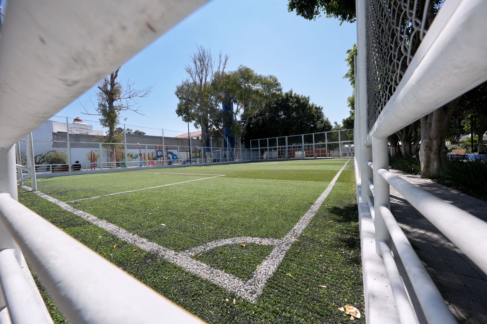 Imagen de Entrega Felifer Macías rehabilitación del parque en la colonia Las Plazas 20