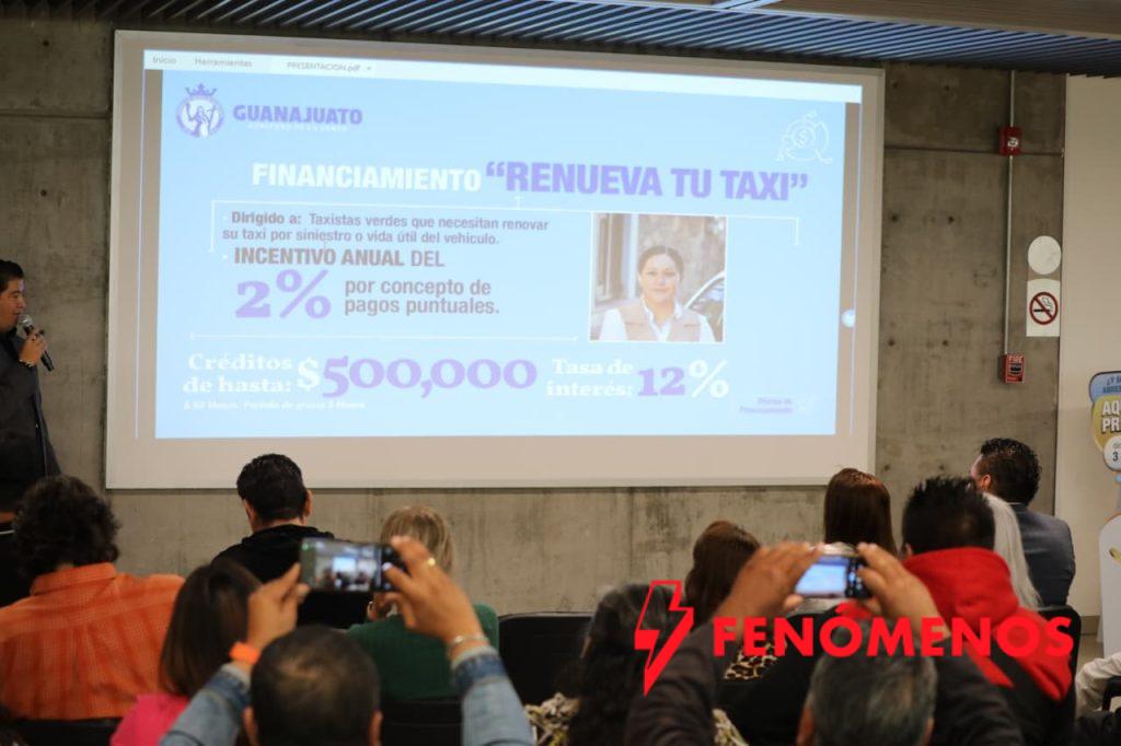 Se reúne Tú Puedes Guanajuato con concesionarios de taxis en el estado.