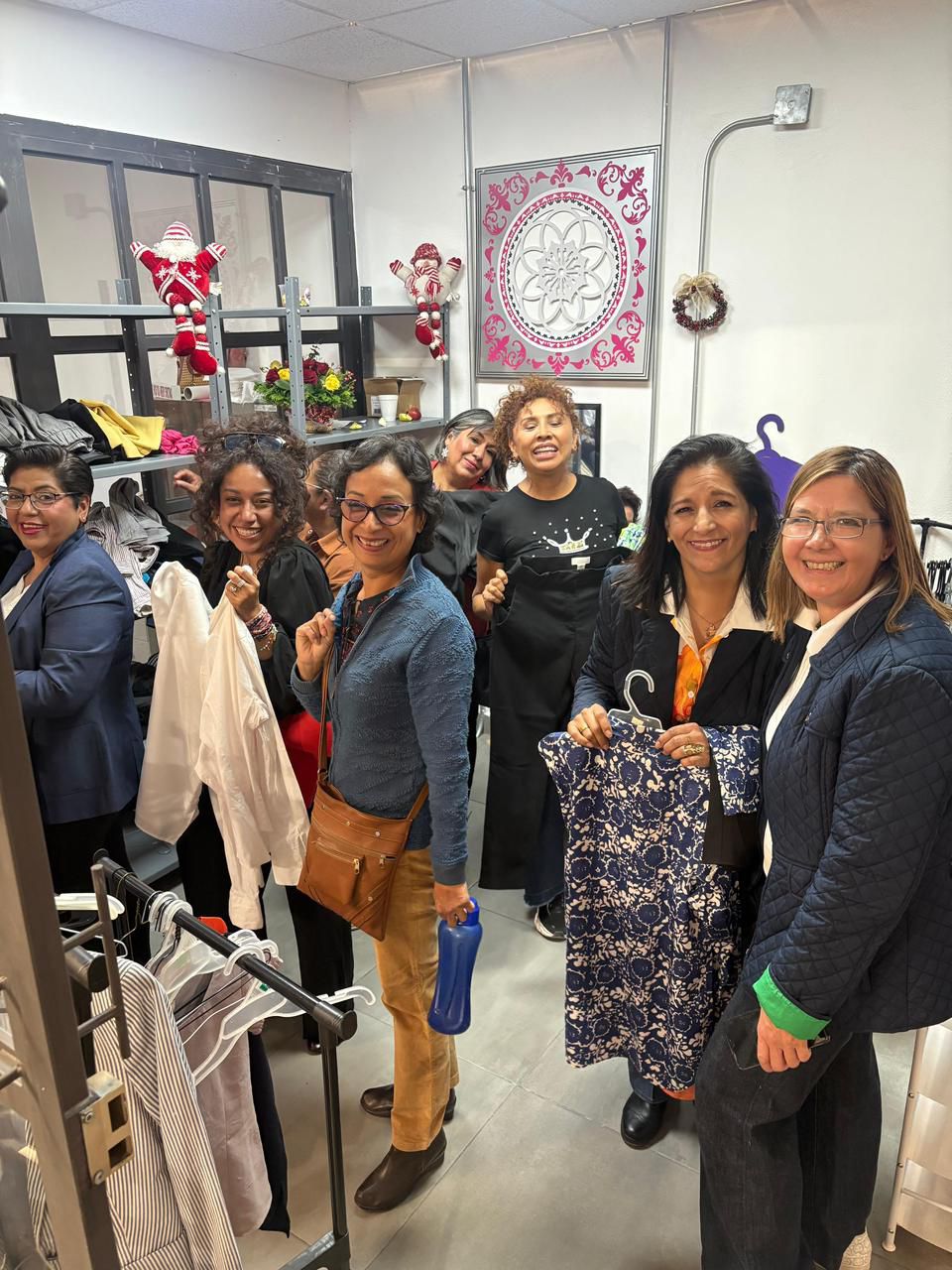 Imagen de Fortalece Felifer Macías la autonomía de las mujeres con el Centro de Empoderamiento 12