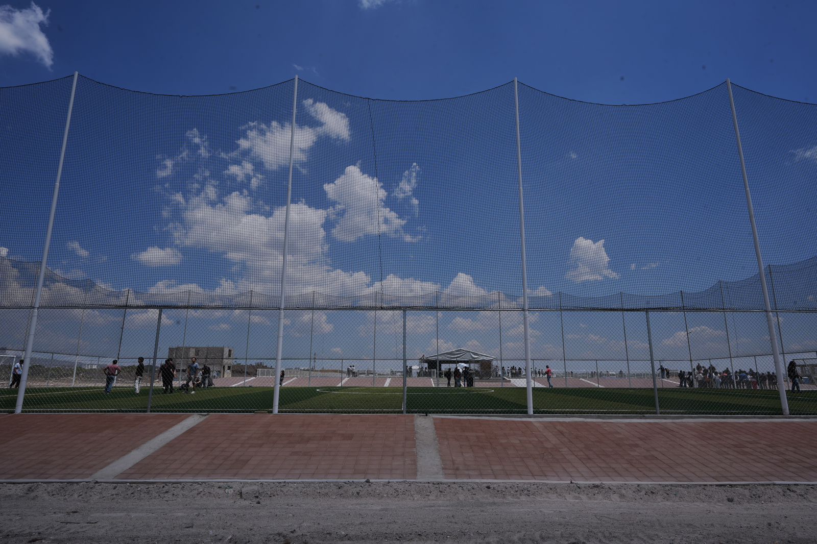Imagen de Fomenta Felifer Macías el deporte con la primera etapa de la Unidad Deportiva UAQ Campus Aeropuerto 20
