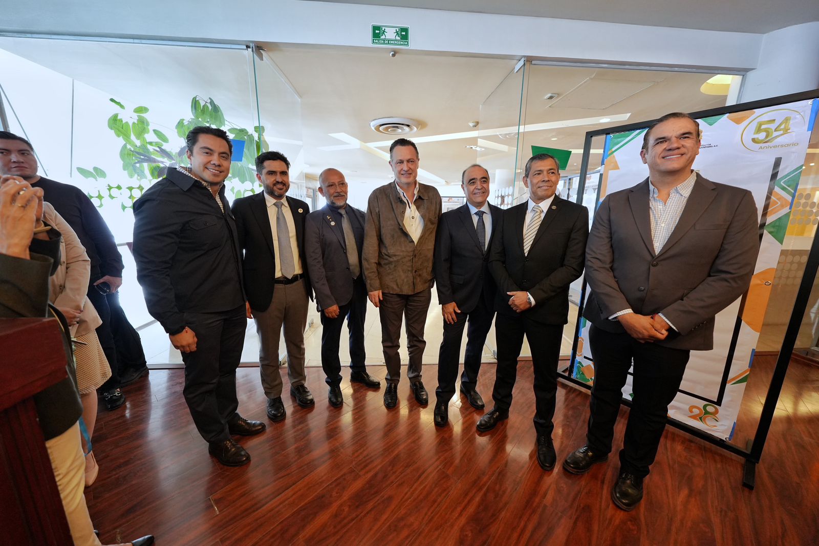 Imagen de Acude Felifer Macías al 54 Aniversario del Colegio de Arquitectos 4