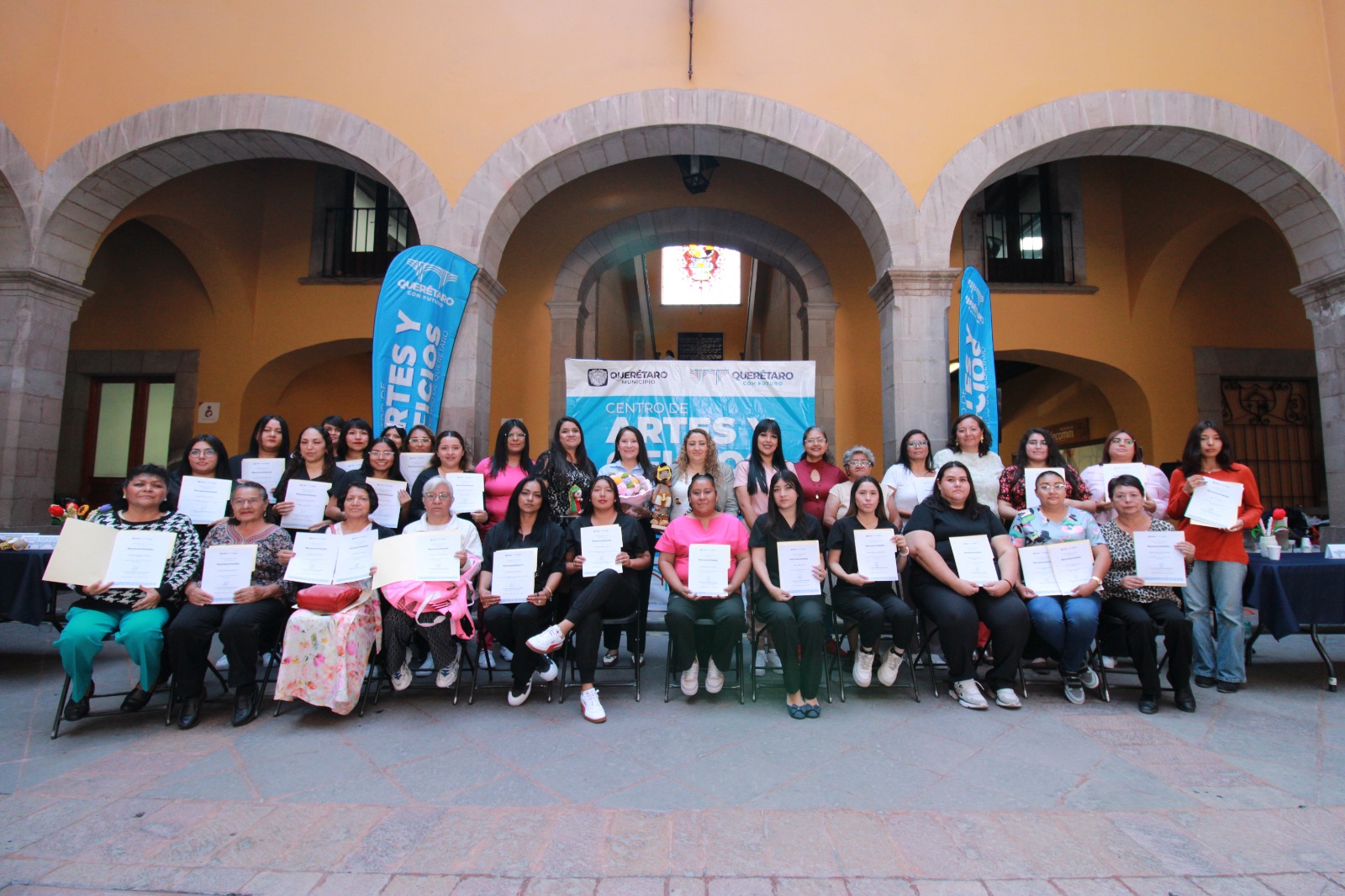 Imagen de Impulsa Felifer Macías el autoempleo con el Centro de Artes y Oficios en el Municipio de Querétaro 8